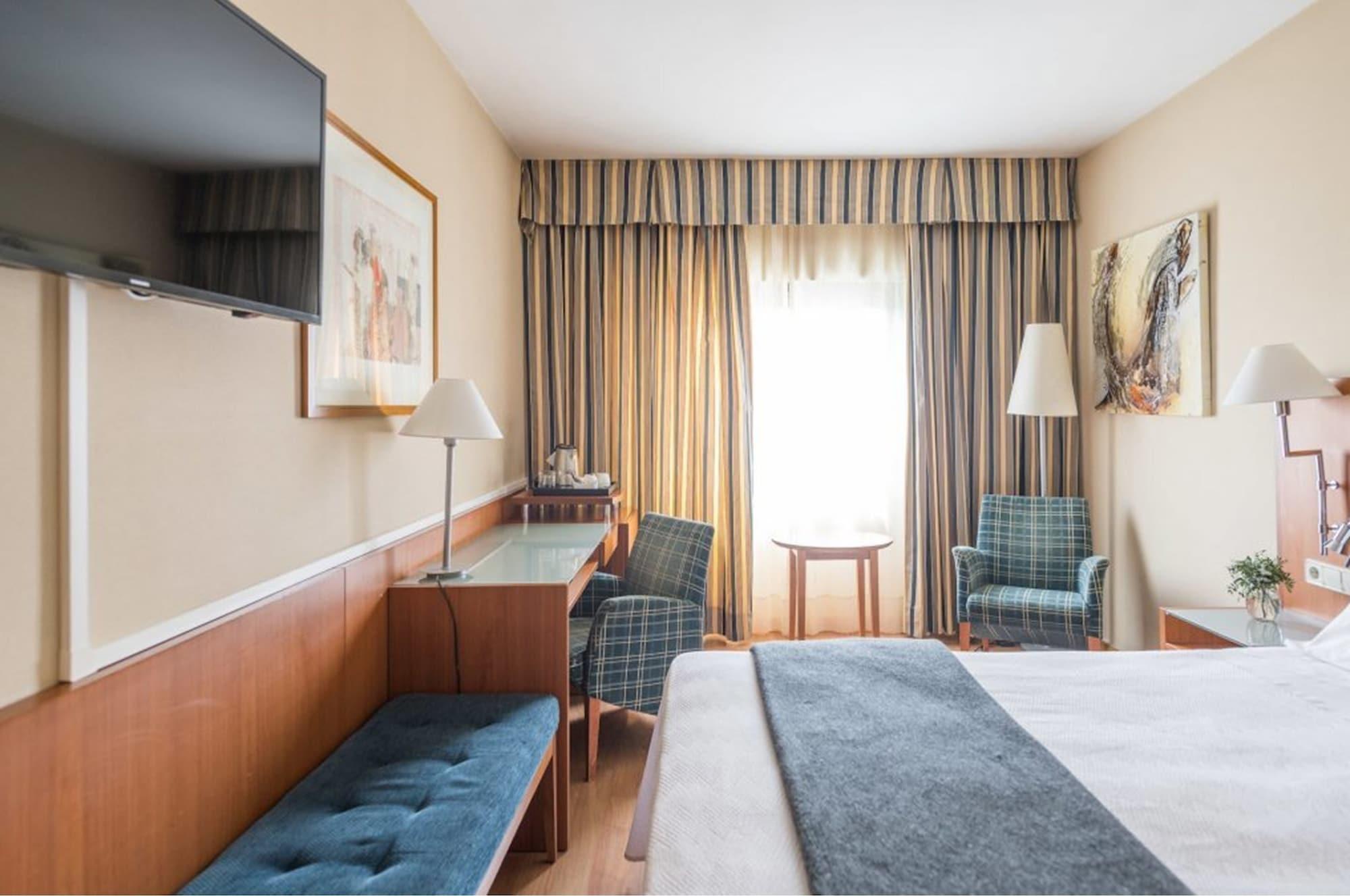 Up Rooms Vic Hotel Εξωτερικό φωτογραφία
