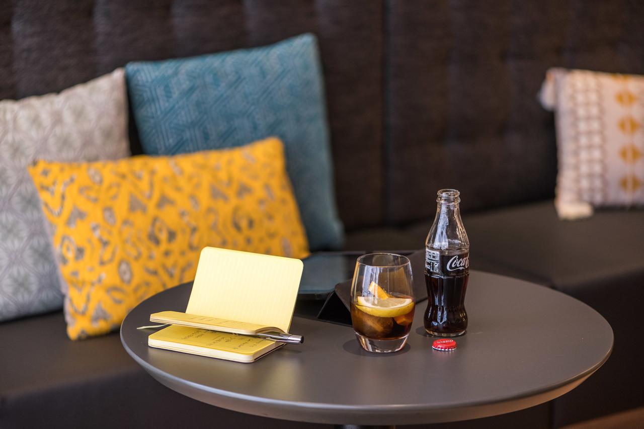 Up Rooms Vic Hotel Εξωτερικό φωτογραφία