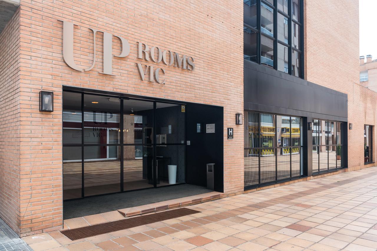 Up Rooms Vic Hotel Εξωτερικό φωτογραφία