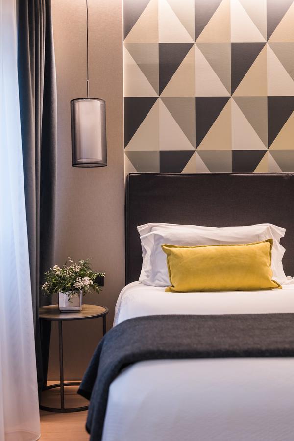 Up Rooms Vic Hotel Εξωτερικό φωτογραφία