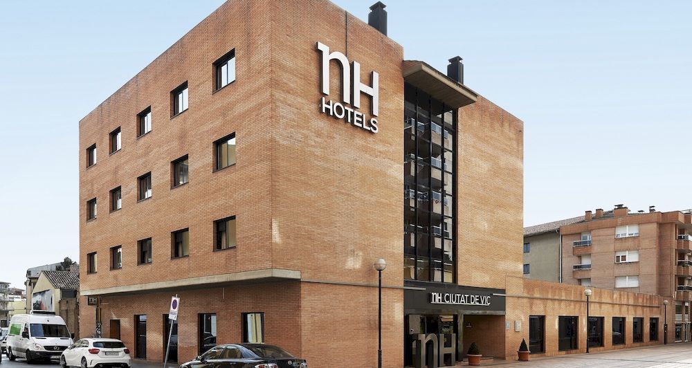 Up Rooms Vic Hotel Εξωτερικό φωτογραφία